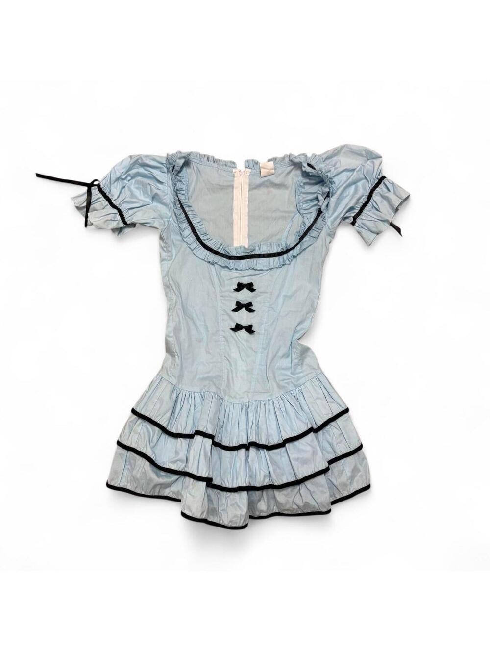 Y2K Roma : Alicia in Wonderland style costume